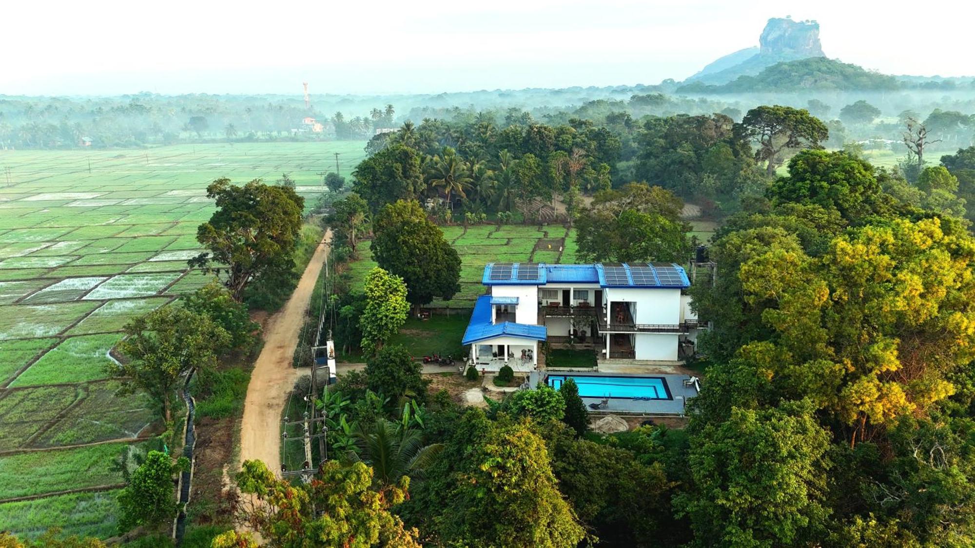 Bungalow Resort - Szigirija Kültér fotó